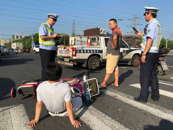 车辆保险过期，发生一起交通事故，车主需要承担赔偿责任吗？