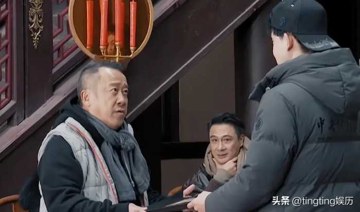 无限超越班2发放正式合约12份，锦超组仅有两份合约